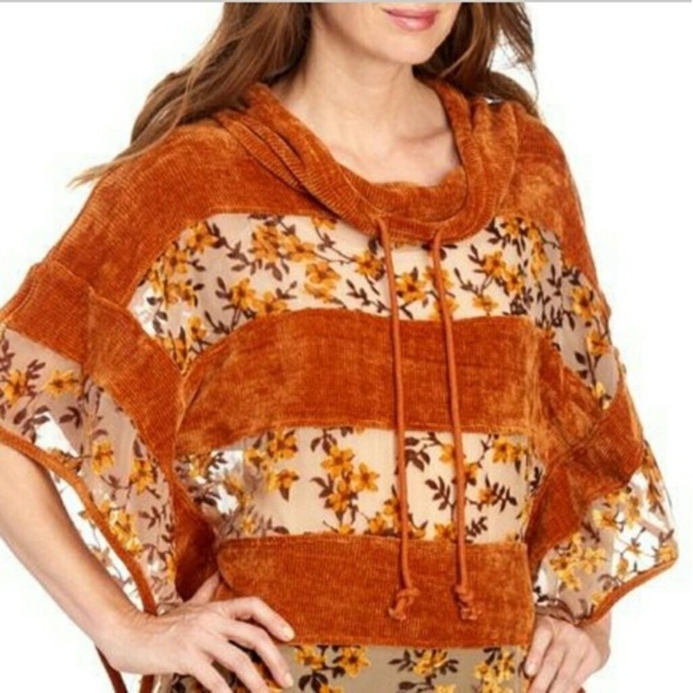 Dor Dor NWT Couture Velvet Floral‎ Poncho Tunic Top Size L